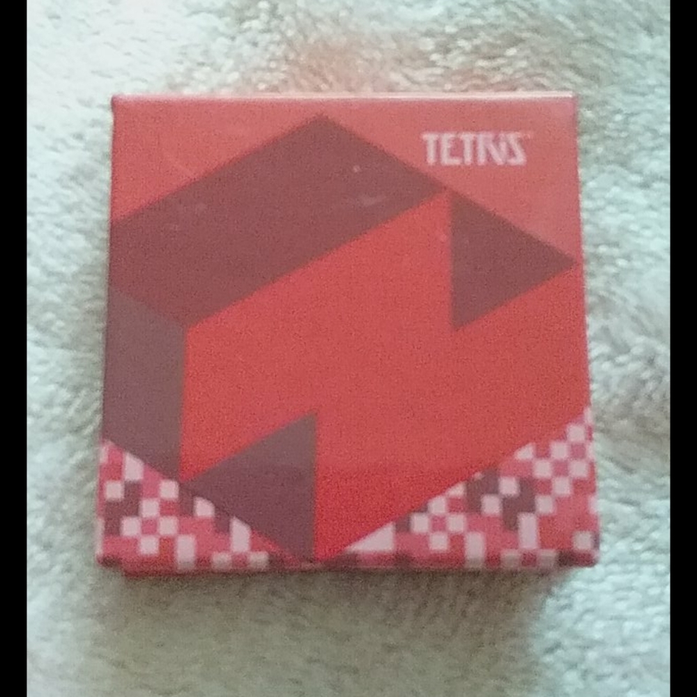 Eyeshadow - Picture 2 of 2